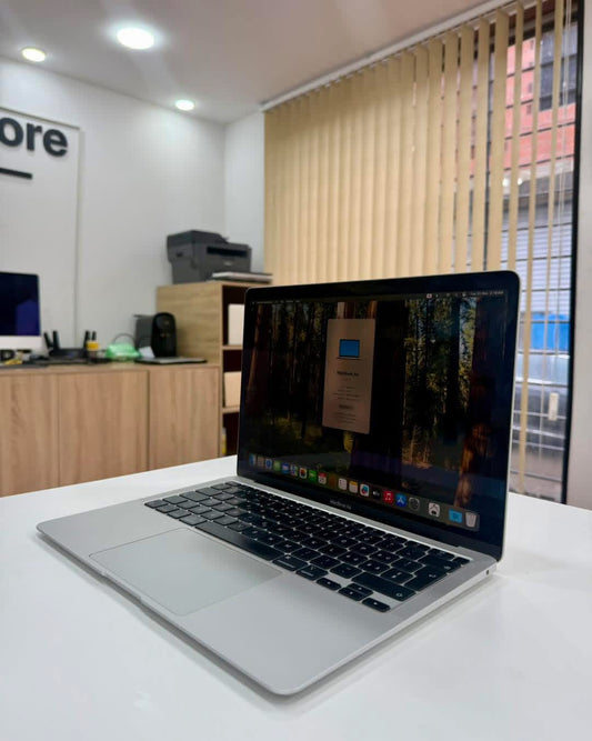 MacBook Air M1 13.3’’ 2020 8/256 MDM - 0557684550