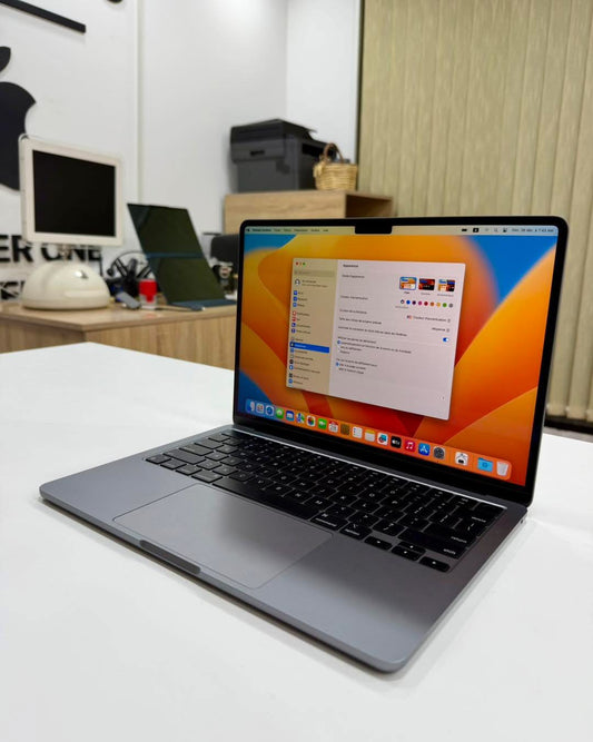 MacBook Air M2 13.6’’ 2022 8/256