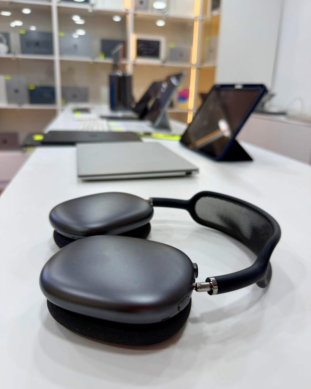 AirPods Max 1st Gen Original 2020