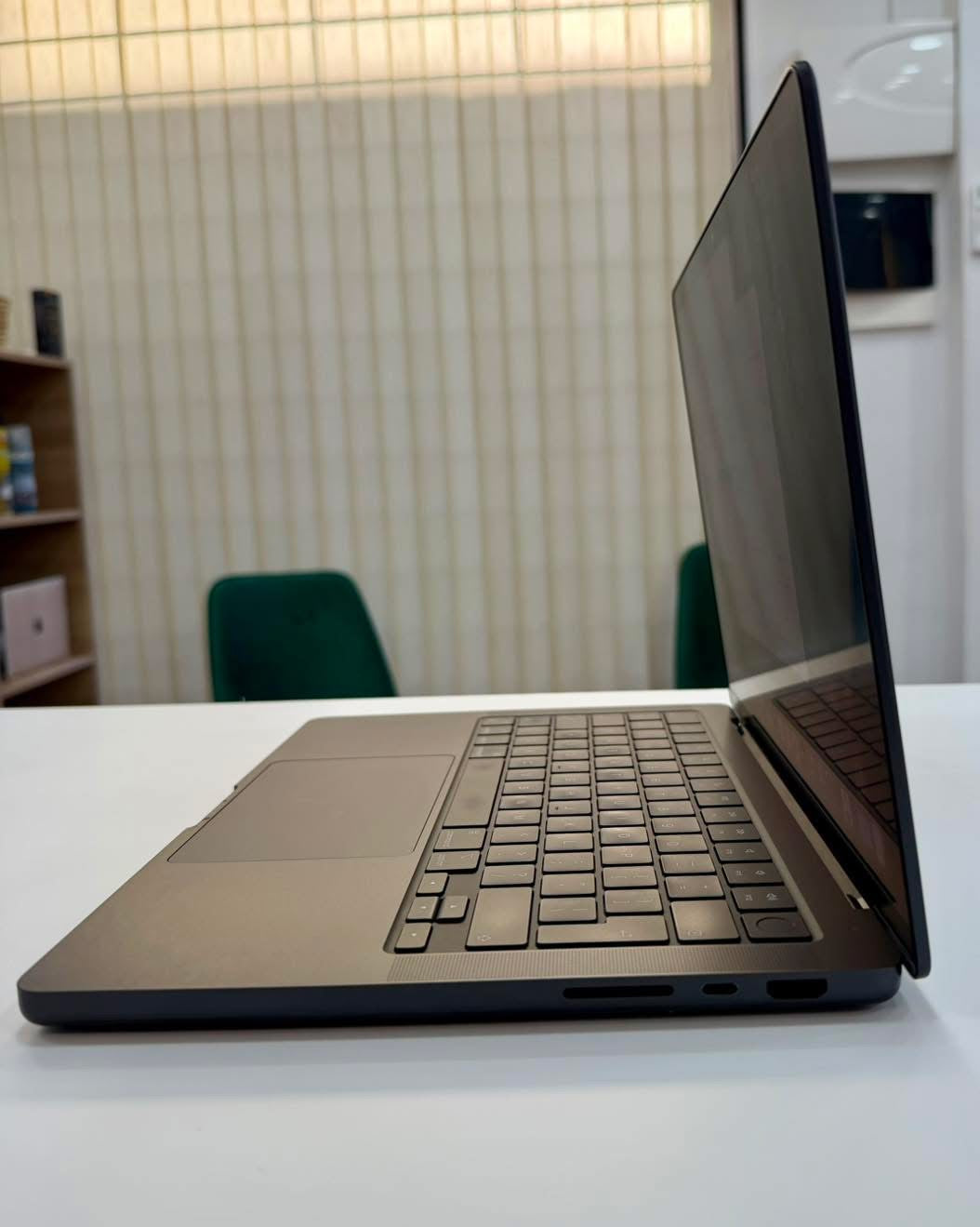 MacBook Pro M4 14” 24/1T NANOTEXTURÉ