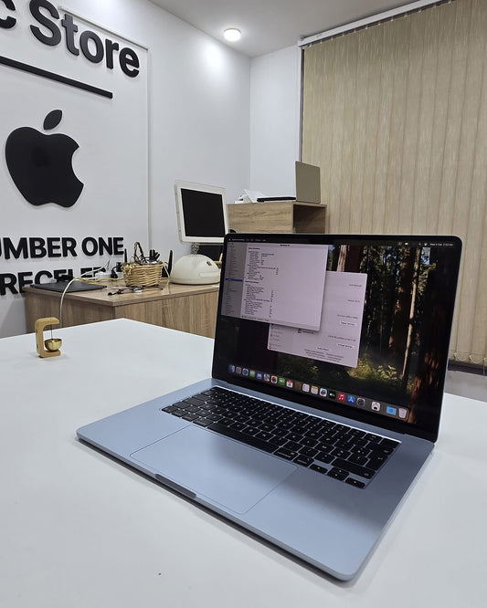 MacBook Air M4 2025 15” 16/256