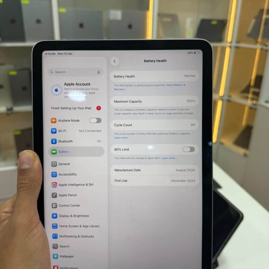 iPad Air M2 11โ 512GB 100%
