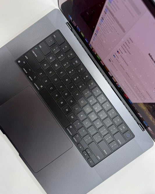MacBook Pro 2023 16” M3 Pro 18/512