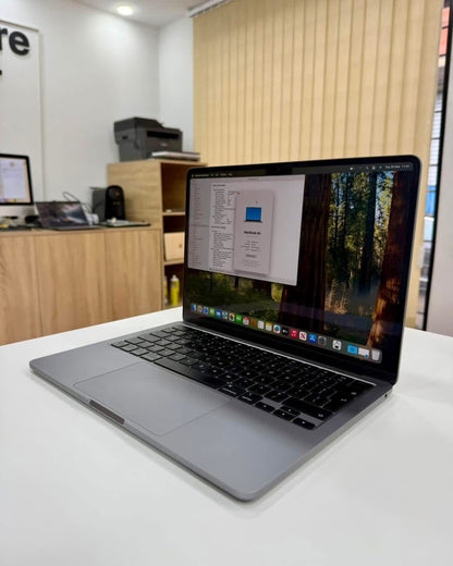 MacBook Air M3 2024 16/256 - 0557684550