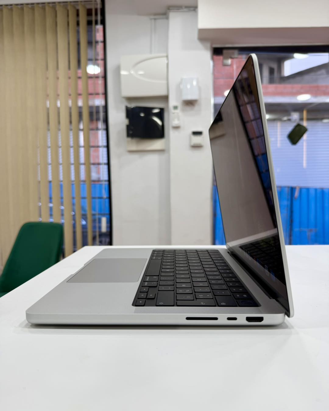 MacBook Pro M4 Pro 14” 24/512 - 0557684550