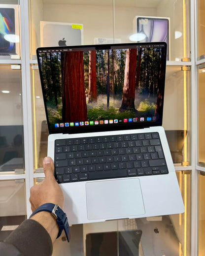 MacBook Pro M4 Pro 14” 24/512 - 0557684550