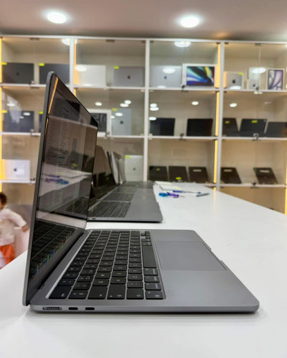 MacBook Air M3 2024 16/256 - 0557684550