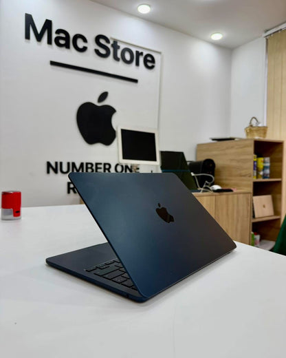 MacBook Air M2 13.6’’ 2023 16/1T