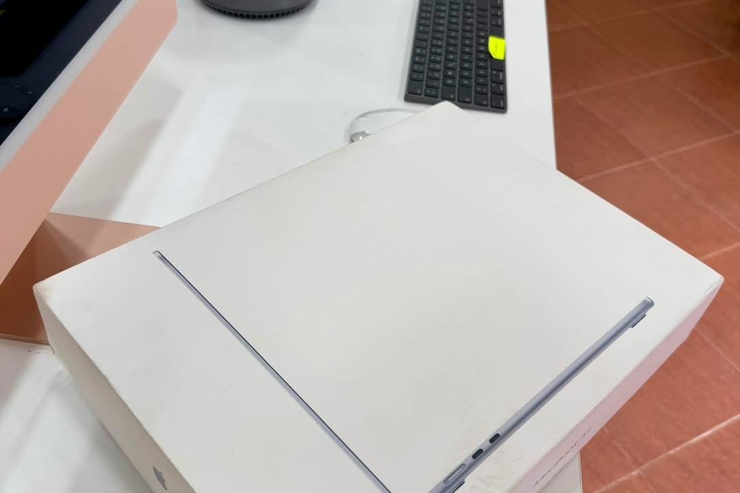 MacBook Air M4 2025 15” 16/256