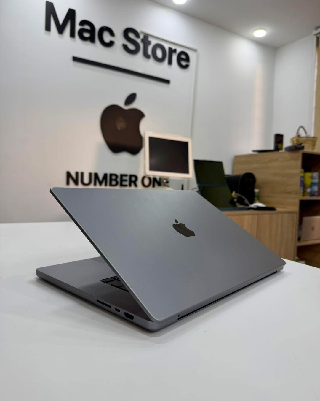 MacBook Pro M1 PRO MDM 16” (2021) 16/512