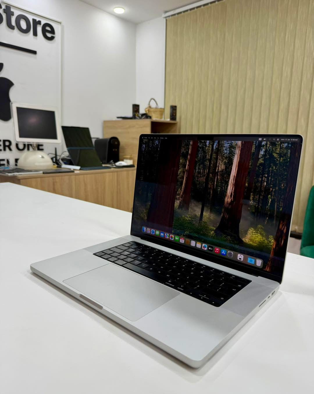 MacBook Pro 2023 16” M3 Pro 18/512