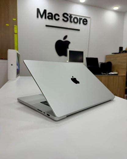 MacBook Pro 2023 16” M3 Pro 18/512