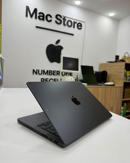 MacBook Pro M3 Pro 2023 14’’ MDM 18/1T