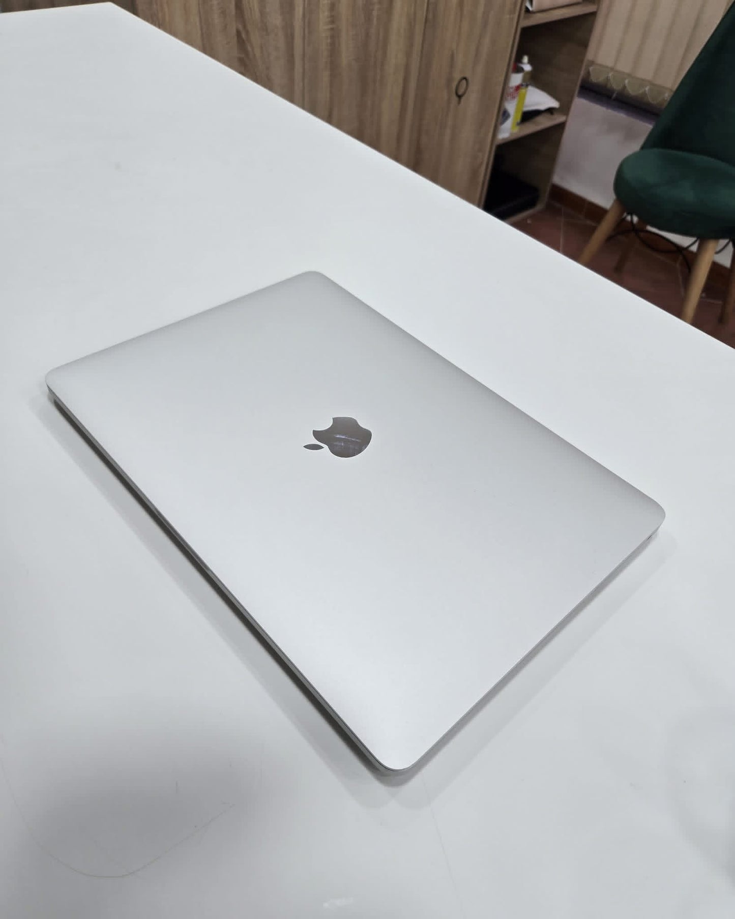 MacBook Pro M2 13.3’’ T-Bar 2022 8/256
