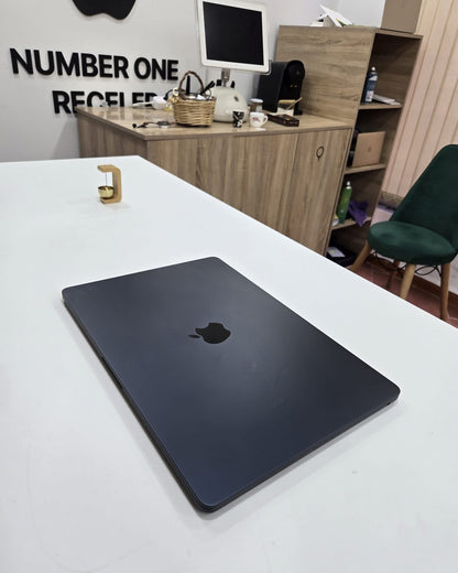 MacBook Air M2 15” 2023 8/512