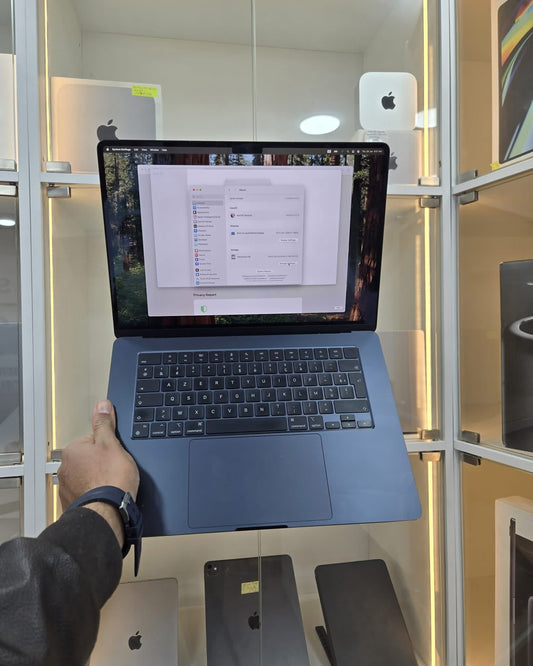 MacBook Air M2 15” 2023 8/512