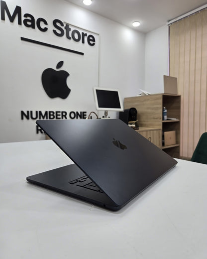 MacBook Air M2 15” 2023 8/512