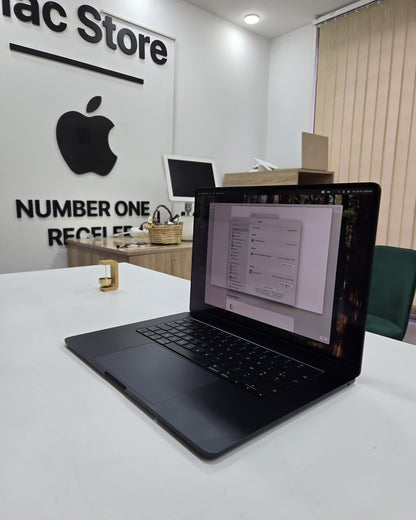 MacBook Air M2 15” 2023 8/512