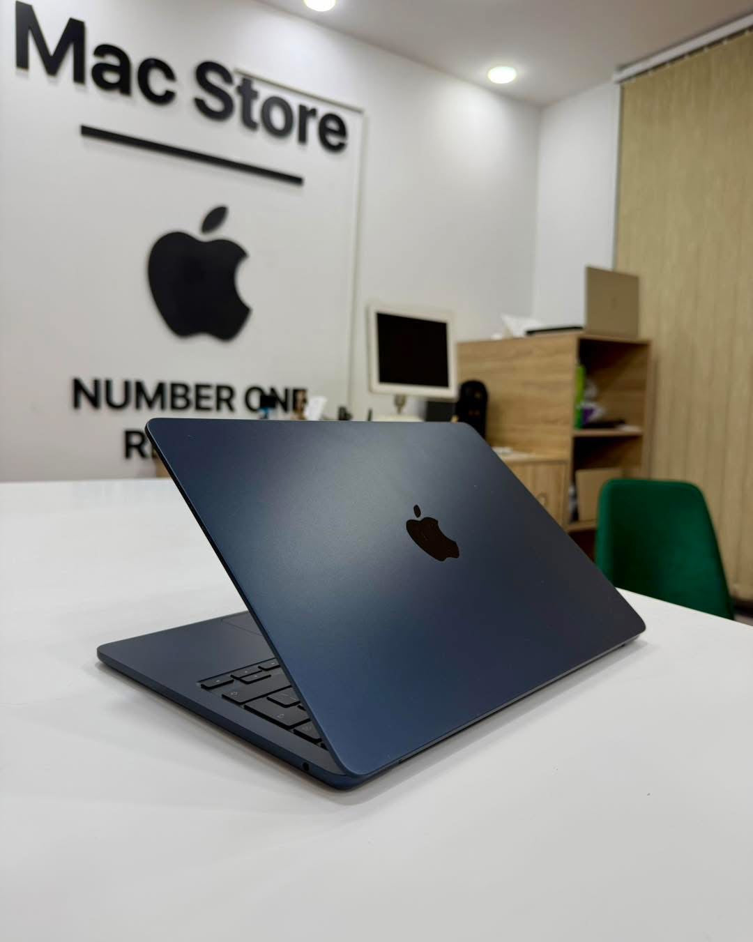 MacBook Air M4 13.6” 16/256