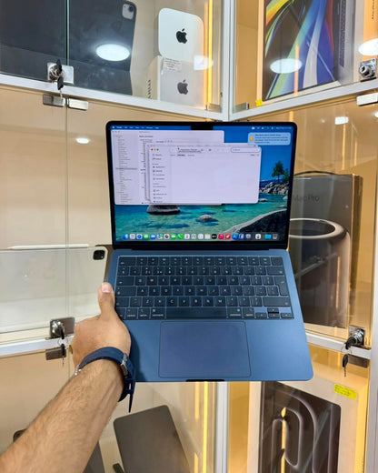 MacBook Air M4 13.6” 16/256