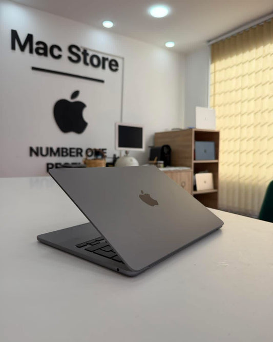 MacBook Air M3 13.6” 2024 24/256 (MDM)