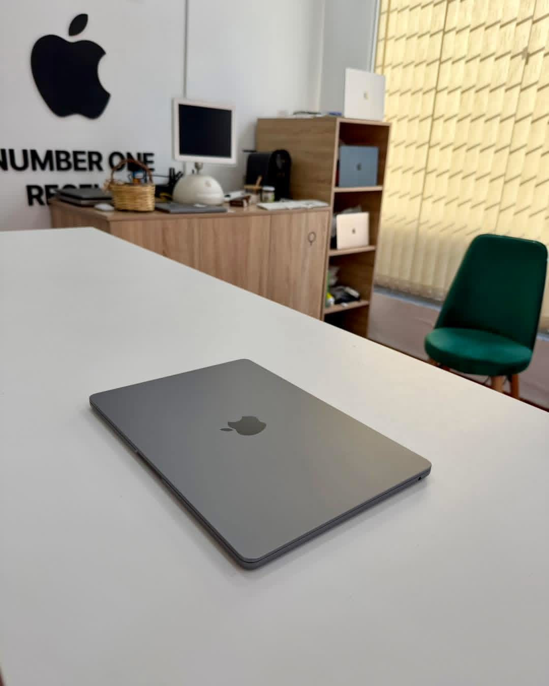 MacBook Air M3 13.6” 2024 24/256 (MDM)