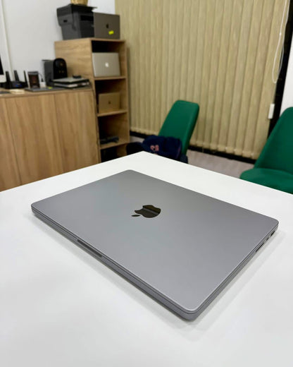 MacBook Pro M2 Pro 14” 2023 16/512
