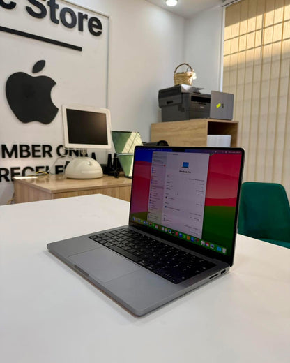 MacBook Pro 2023 M3 14” 0557684550