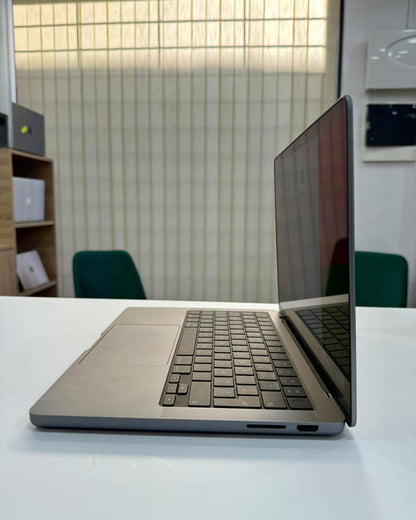 MacBook Pro 2023 M3 14” 0557684550