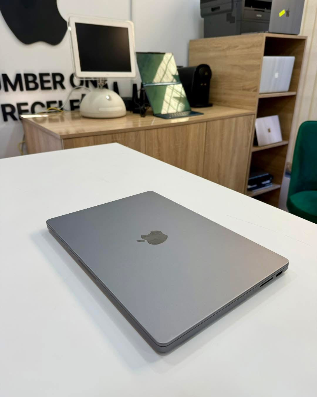 MacBook Pro 2023 M3 14” 0557684550