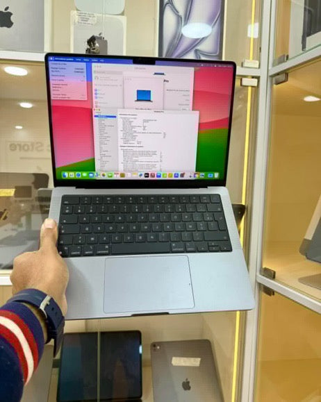 MacBook Pro 2023 M3 14” 0557684550