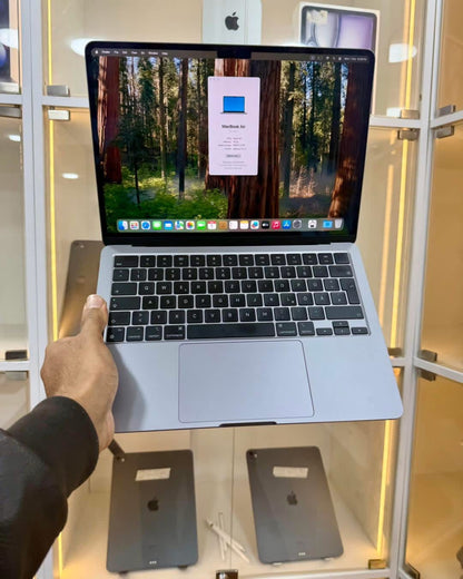 MacBook Air M2 13.6’’ 2022 16/256