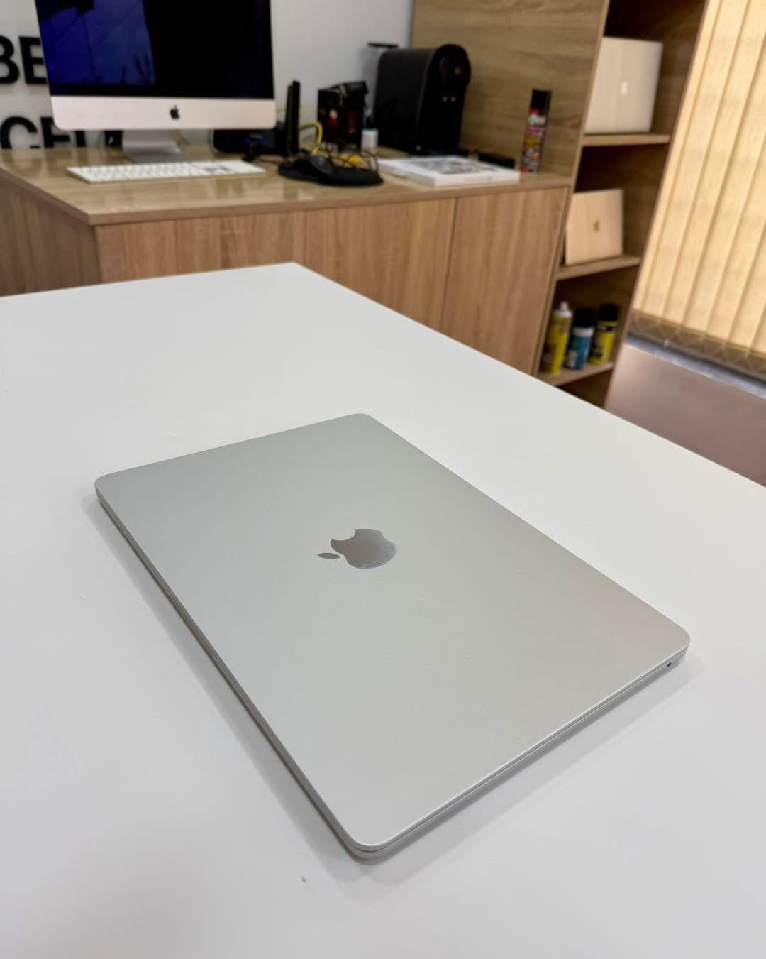 MacBook Air M3 2024 8/256