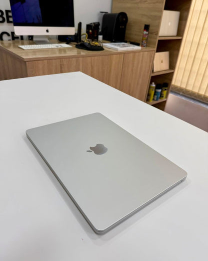 MacBook Air M3 2024 8/256