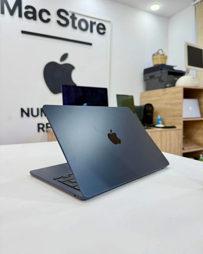 MacBook Air M2 13.6’’ 2022 16/256