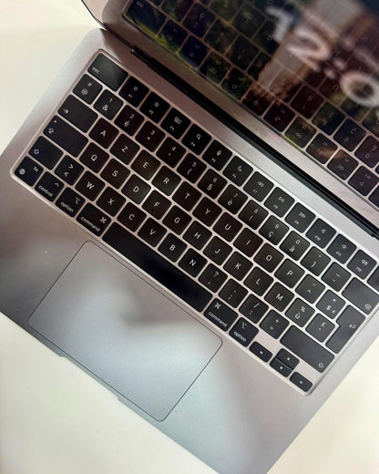 MacBook Air M2 13.6’’ 2022 8/256