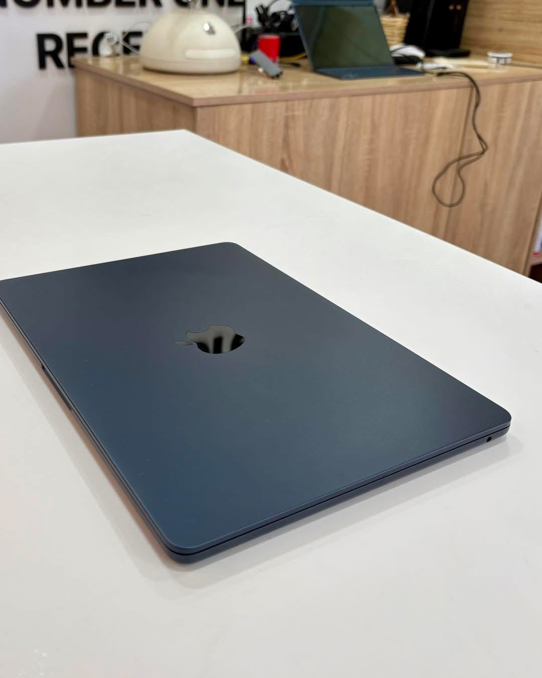 MacBook Air 2025 M4 13.6” 32/2tb