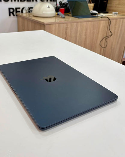 MacBook Air 2025 M4 13.6” 32/2tb