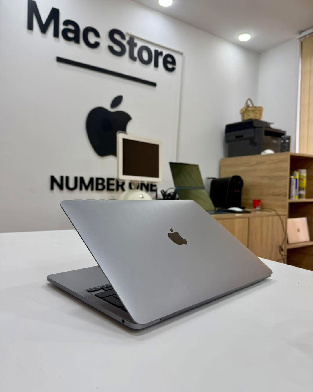 MacBook Pro M1 T-Bar 13.3’’ 2020 8/256